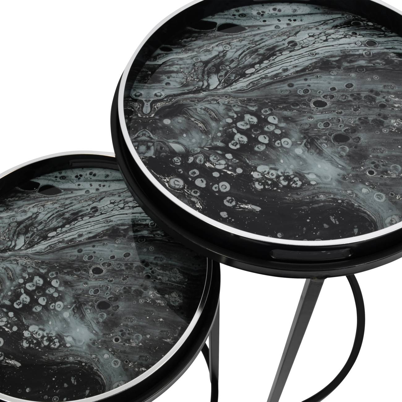 Ensemble de 2 tables d'appoint à plateau monochrome Swirl